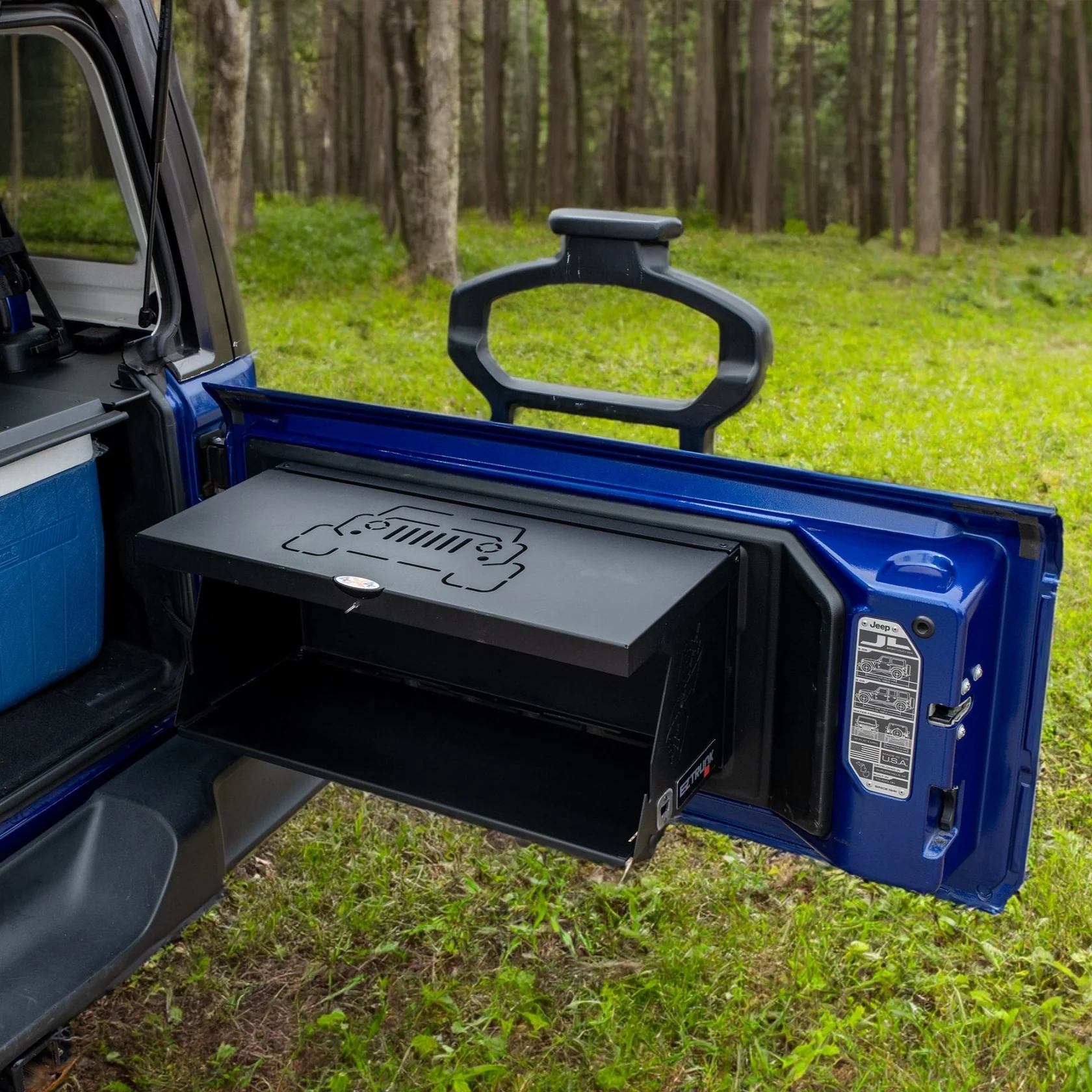 2007 & Up Jeep Wrangler Double Level Deluxe Tailgate Table - Image 3