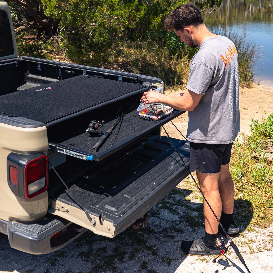 2020 & Up Jeep JT Gladiator 4DR Full Sliding Storage Shelf for Bed Box - Image 4