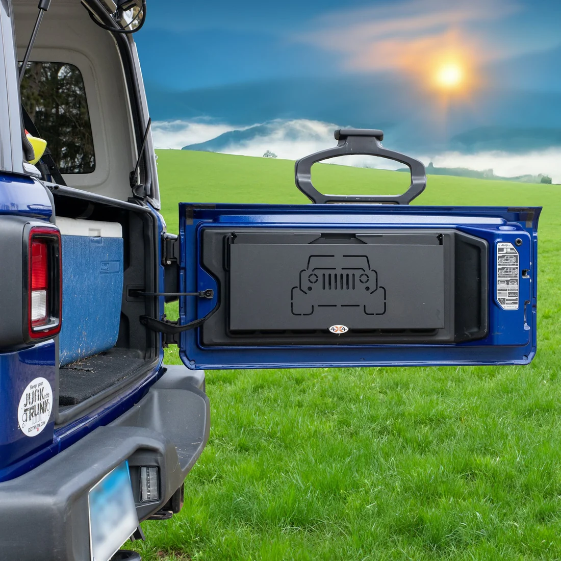 2018 & Up Jeep JL Wrangler 2DR Extreme Level Deluxe Tailgate Table - Image 4