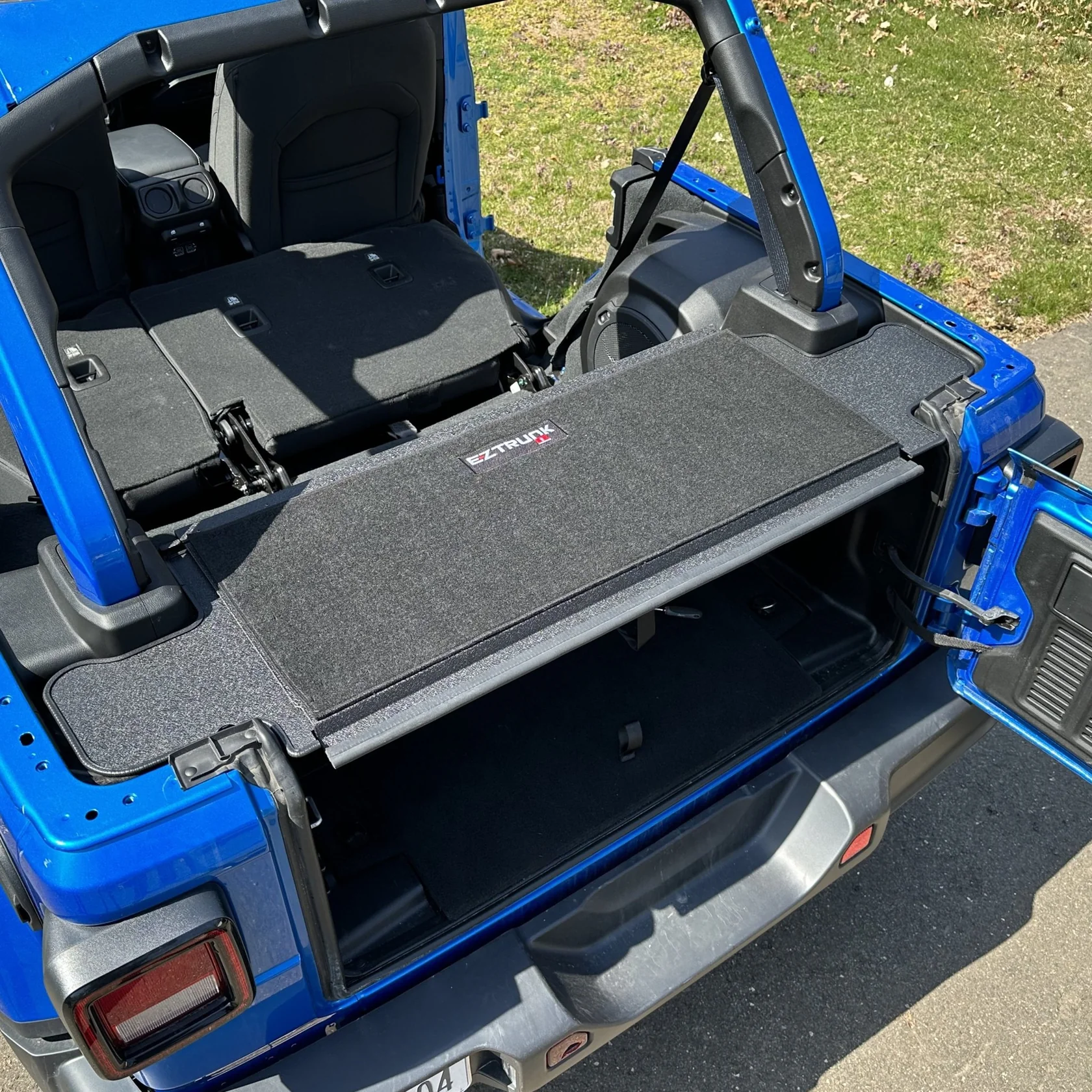 2007–2010 Jeep JKU/JK Wrangler 4DR/2DR Tailgate Table Carpet Insert - Image 6