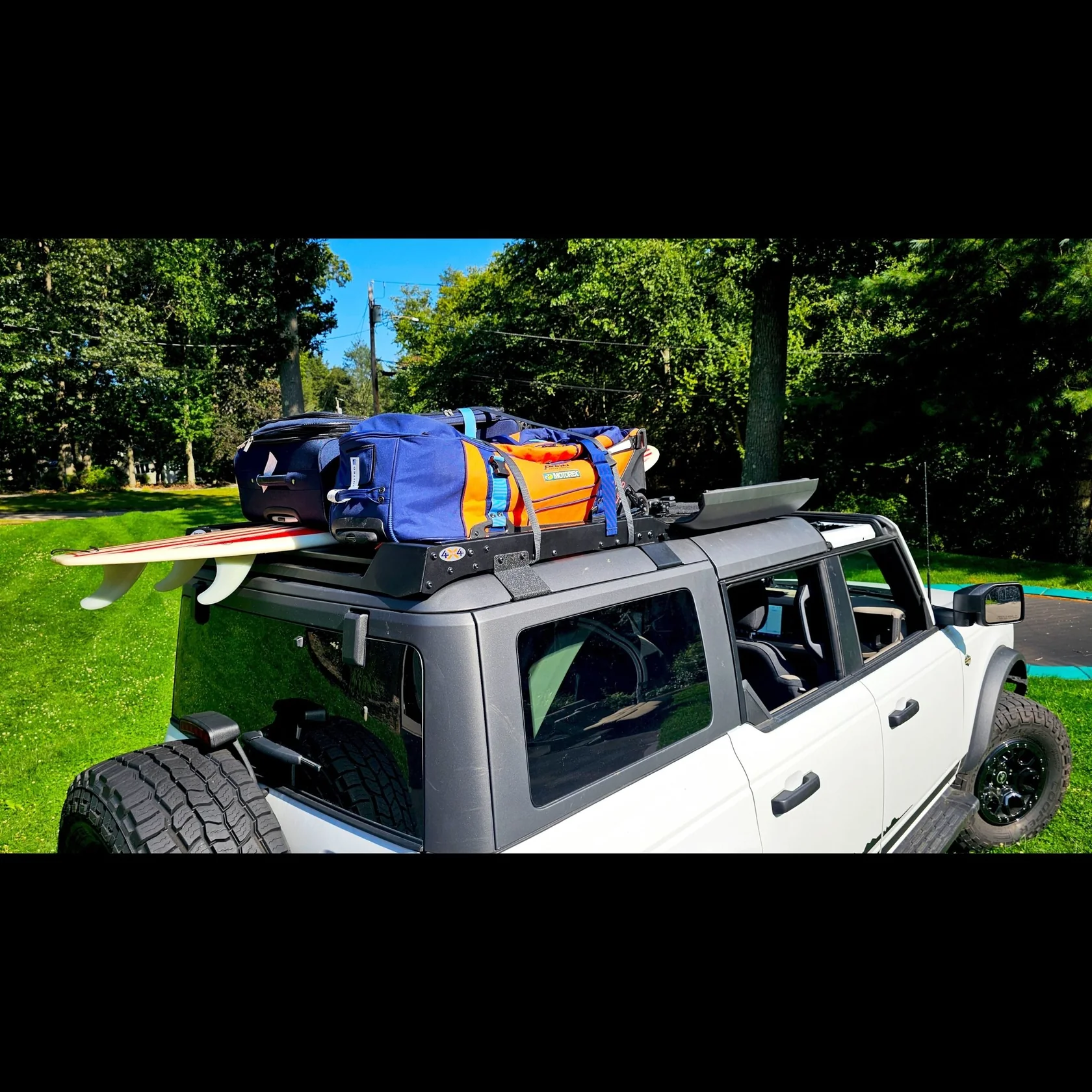 2021 & Up Bronco 4DR Middle Panel Roof Rack Holder - Image 3