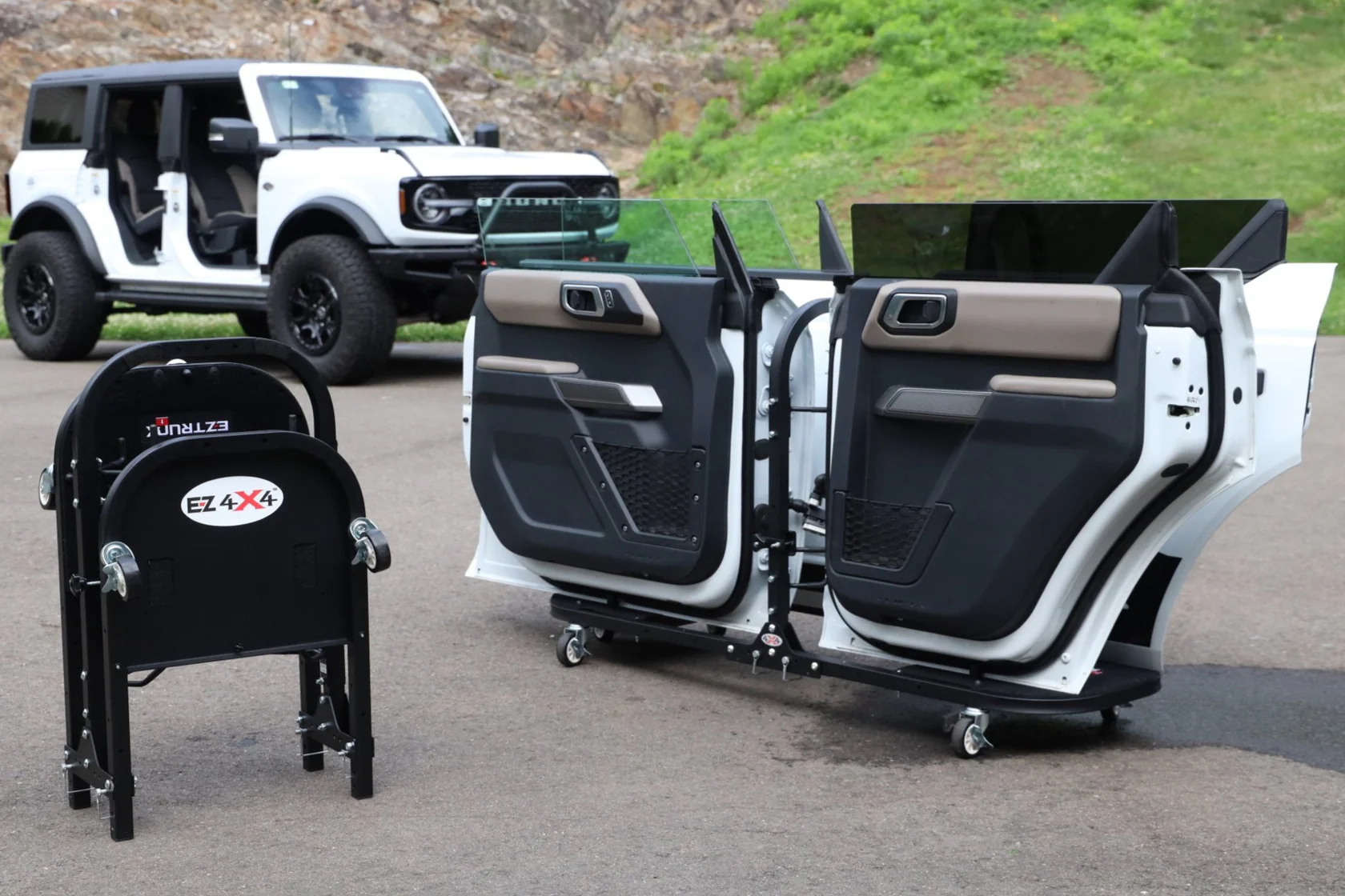 2021 & Up Bronco 4DR Aluminum Folding Door Cart - Image 4