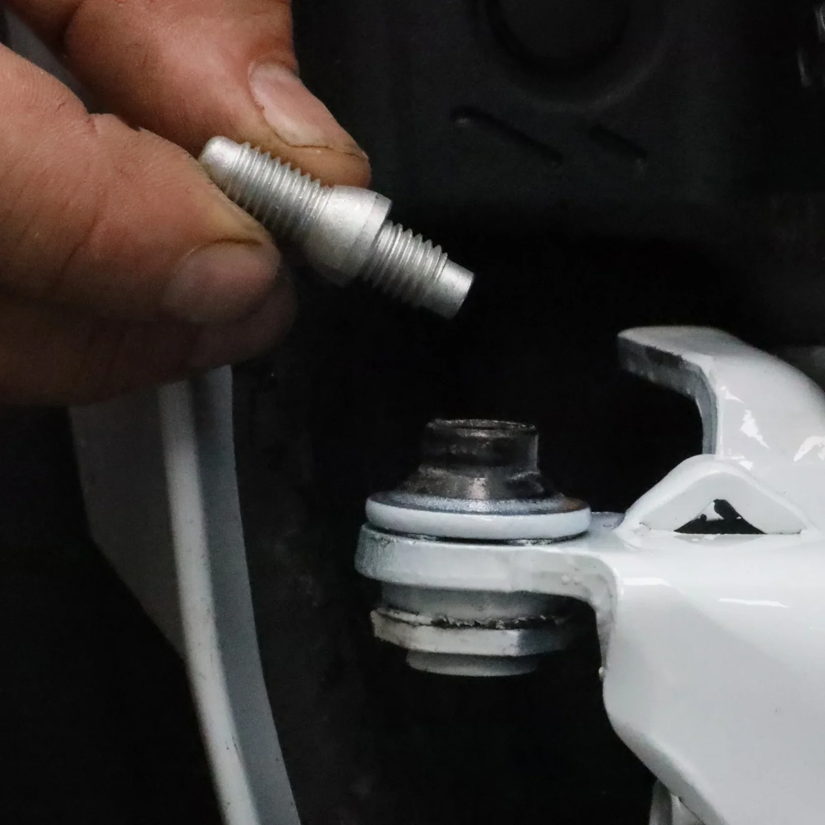 2021 & Up Bronco 2DR Hinge Alignment Pin Guide Kit - Image 6
